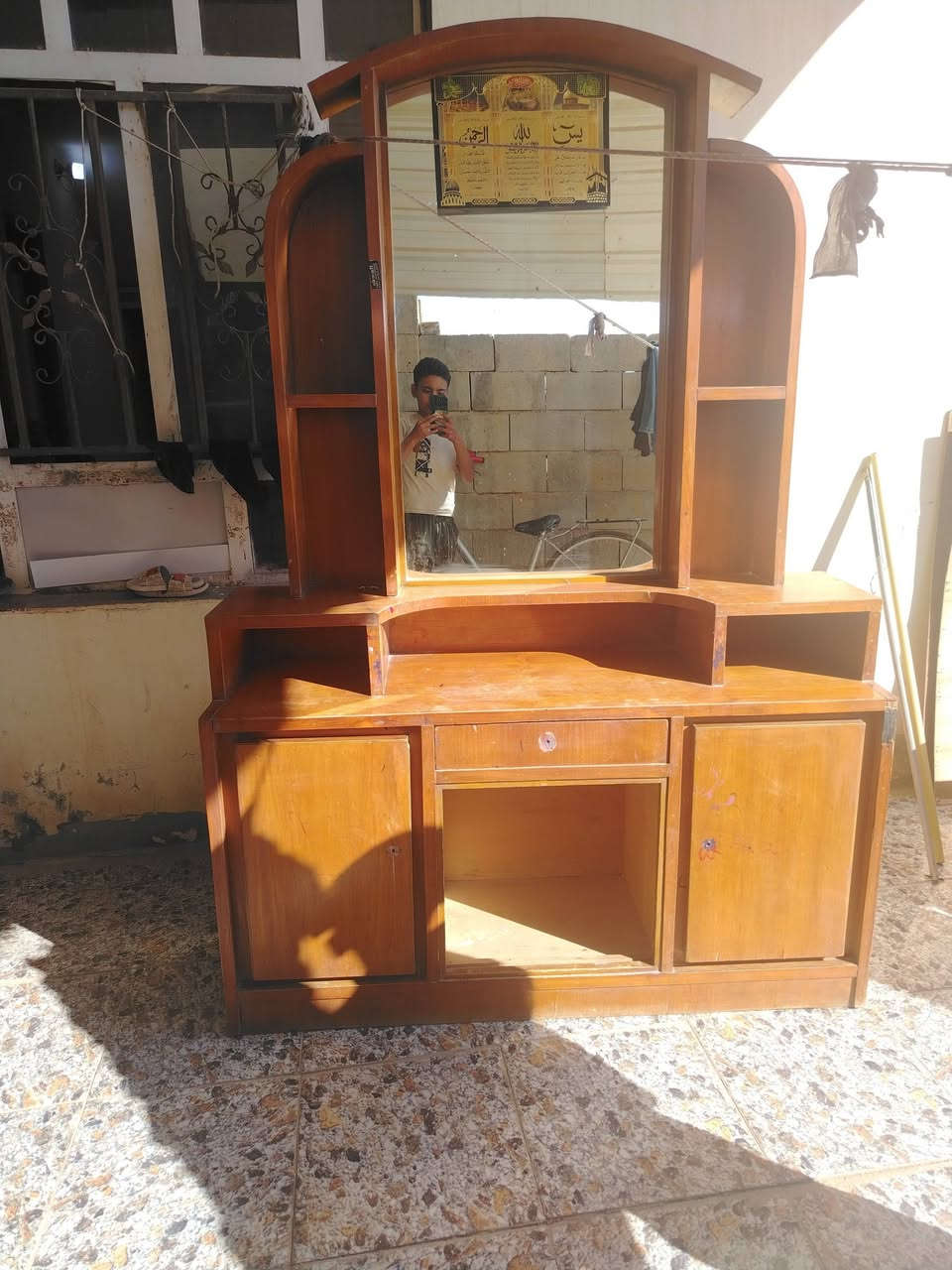 كنتور صاج مع ميز السعر ٢٢٠الف اتصال عرقم ***********
