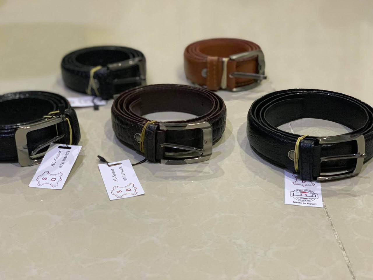 تصفية بسعر أقل من التكلفة لأصحاب المحلات و البيجات حزامات جلد رجالية نوعية جيدة صناعة مصرية بمقاسات عرض و أطوال و نقشات مختلفة البيع حصراً كامل الكمية 300 قطعة
لمعرفة السعر الاتصال واتس على الرقم ***********
غير متوفر على الفيس أربيل, العراق
