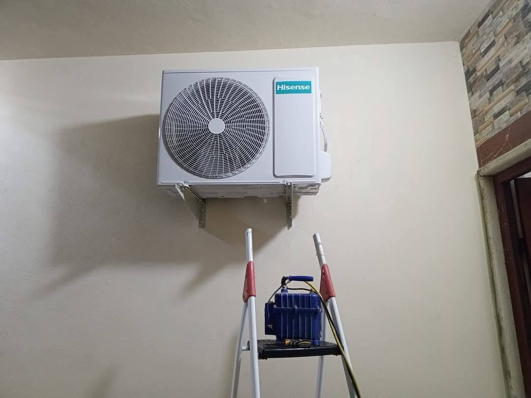 اللهم صل على محمد وال محمد اخوكم وخاتمكم علي العجيلي اجمع السبالت بانواعها واجمع الثلاجات بانواعها والمجمدات بانواعها داخل البيت او خارج البيت شنو الزبون يريده رقم الهاتف *********** واتساب
