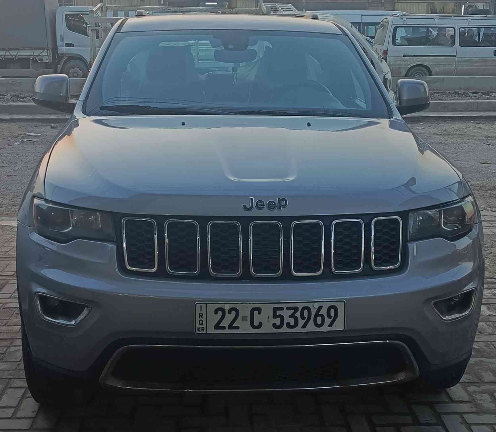 السلام عليكم جيب جراند شيروكي موديل 2017 مواصفات لاريدو حادث امريكا موجود بصور والعراق صار جاملغ خلفي وكصة القماره كلير
السعر 165$
*********** بغداد, العراق
