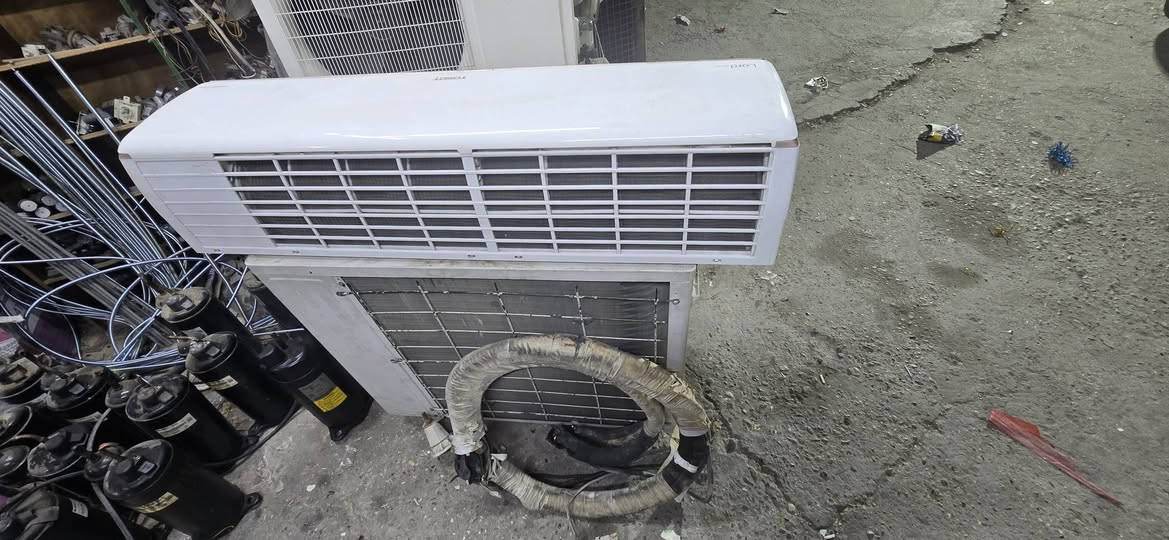 سبلت توسوت ٢ طن سعره 425 كامل هوه وغراضه وغازه كامل وبوري وريمونت بغداد الشعله حي الجوادين***********
