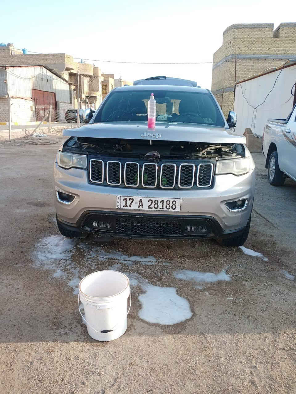 سلام عليكم جيب لاريدو للمراوس فقط فول عدى الفتحه ويل رياضي لون اسمنتي كشنات جلد تدفئه تبريد بالكشنات والسترين قطعتين تبريد ترحيب عن بعد تشغيل عن بعد لايت لد بك لايت لد بلاجكتور بالدعاميه منضومه زنون كير ومكينه بالكرتون شرط الفحص ترايك زيرو مكينه 6 سلندر 3,6  العنوان ناصريه مركز مراوس فقط الرقم (***********) ه‍ــ
