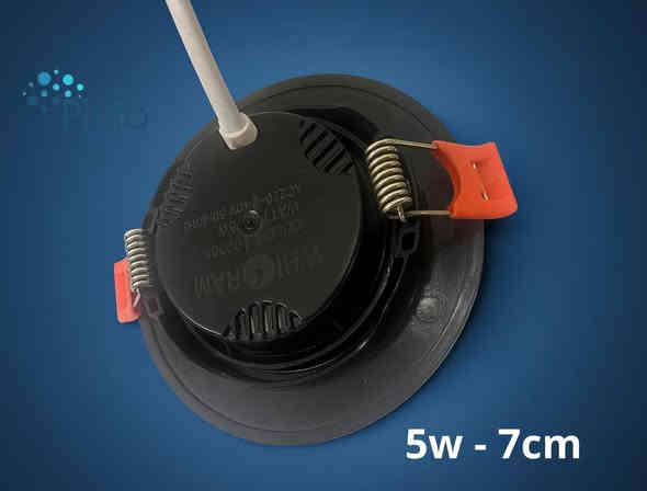 💡 سبوت لايت 5 واط – قياس 7 سم
اختيار مثالي لإضاءة أنيقة ومركّزة داخل المنزل أو المكتب.
متوفر بثلاثة ألوان ضوئية: 3000k – 4000k – 10000k
جودة مضمونة من Pluto Lighting.

📞 للطلب والاستفسار: ***********
