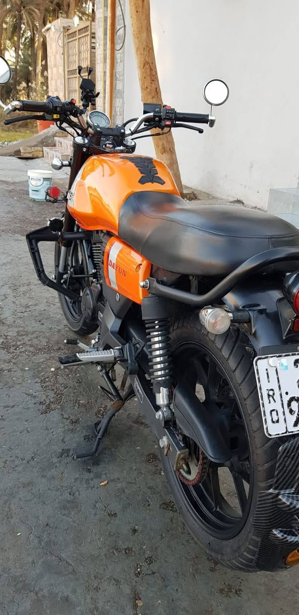 السلام عليكم ورحمة الله
من رخصة الادمن الحبيب 

دايوان لاتي مرقم ديالى باسمي لوحات انكليزي تحويل ثاني يوم موديل 22 محدثة 23 

دراجة متعوب عليها دراجة نضيفة بمعنى الكلمة متذب ربع دينار عليها نضافة الدراجة مفولة مثل متشوف بلصور تجي تشوفها بلواقع نفس النضافة ماشية 20 الف قابل للزيادة 

عنواني ديالى بعقوبة

السعر اتصل بية واني بخدمتك ***********

واسف على الاطالة 🤍
