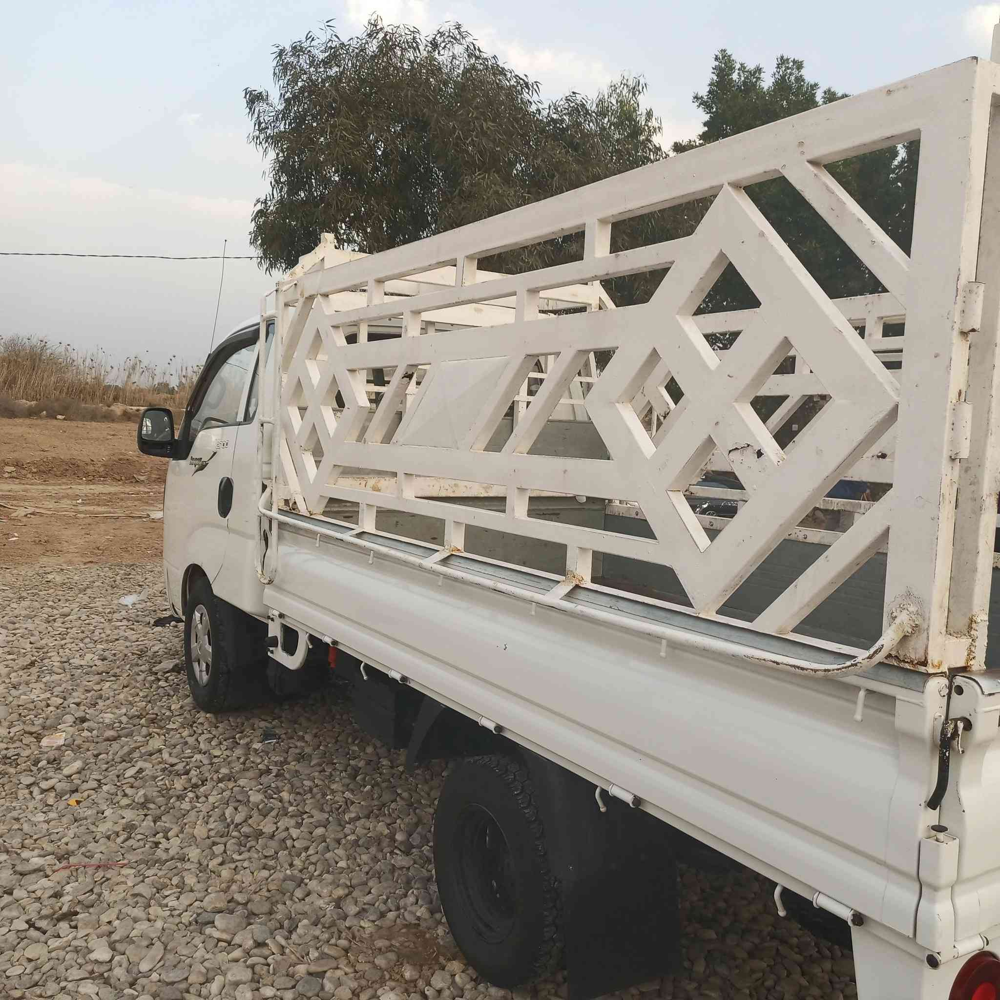 السلام عليكم.. كية 2700 موديل 2012 مشروع وطني رقم بابل نكليزي بسمي رقم شاصي واضح البدي  مرشوش كهربائيات كلهة شغالة محرك تبخير بدون تنقيص ولا قطرة السعر 93 قفل 
*********** واتساب 
***********
