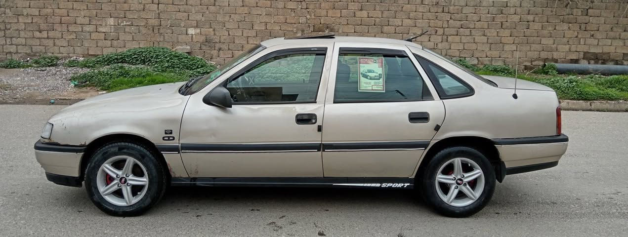 ﷽
فكترا حجم20
موديل 92 سنوية 2028 شرط تحويل وكالة
كابون موجود محرك كير جديد صبغ بس دواير 
سلايت جوم كهرب بور مركزي 
***********
***********
تصل ع رقم /الموصل
سعر ٤٢
