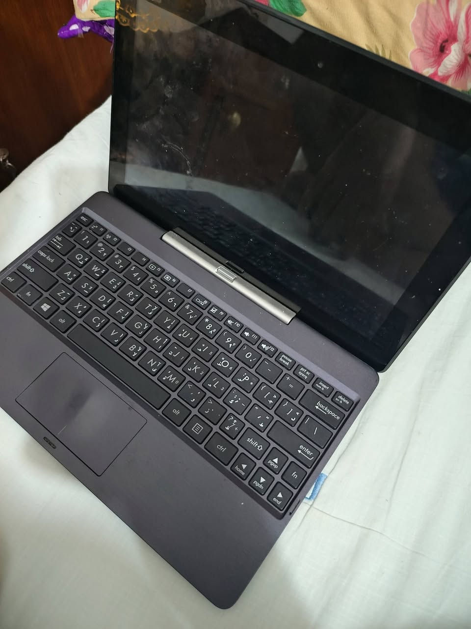 ايباد لابتواب للبيع كلش نظيف مع شاحن ويايه


**إذا كنت صاحب هذا الإعلان وتريد حذفه لأي سبب، رجاءا أرسل رسالة إلى الدعم الفني**