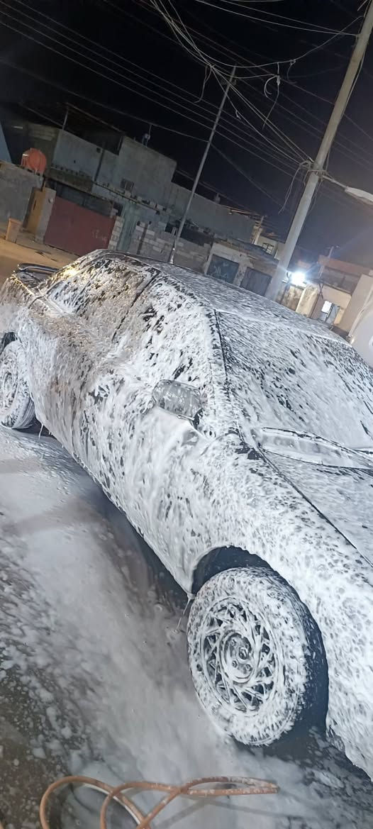 السلام عليكم 
***********
سياره كيه سيفيا مديل 93 سياره جديده وحلوه
محرك كير توب
بور ستيرن جديد
حداديه حلوه درايمات جدد بلاديات الاصلي 
تاير جديد 
بكلايت جديد
سياره احله من الصور 
مكان سياره بصره البصرة, العراق
