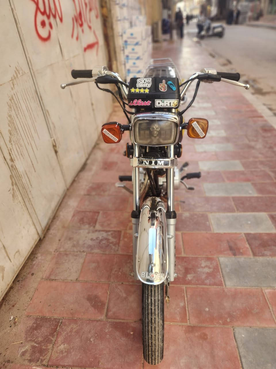 ***********
دراجه 700 وبيها مجال
