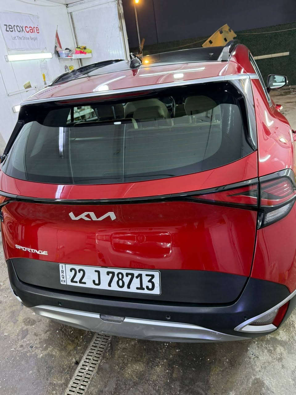 كيا سبورتج 2023 كامل مواصفات
• فول مواصفات 
❗️محرك 2.0
❗️بانوراما
❗️بصمة تشغيل
❗️مقاعد جلد   لون بيجي
❗️مقاعد كهرباء
❗️مقاعد تدفئة 
❗️صندوق كهرباء
❗️ تبريد قطعتين
❗️ تشغيل عن بُعد
❗️ مانع انزلاق
‏❗️ Auto Hold
❗️ زر للتحكم بالحساسات
❗️ تحكم بالإضاءة
❗️ مري شفط مع نظام ترحيب
❗️حساسات عدد8
❗️سايد بريك بصمة اوتوهولد
❗️شحن وايرلس
❗️ويل حجم 19
❗️رادار جانبي ( نقطة عمياء) 
❗️شاشة اصلية ابل كاربلي
❗️6 ايرباك وبعد بيها هواية مواصفات
ماشيه 40 الف 
مكفوله من كلشي 
رقم اربيل شرط تحويل مباشرة سنويه هزه جديد 
السعر 225 ورقه وبيها مجال 
أي استفسار 
*********** 
مكان بغداد البياع معرض المنار الحديث شارع 2

