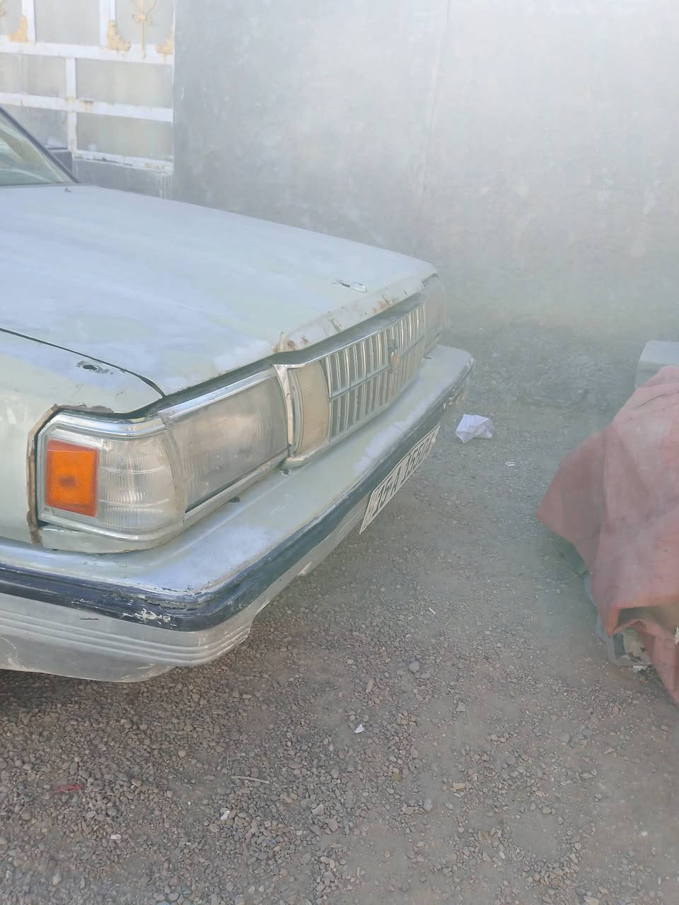 السلام عليكم سياره البيع سوبر موديل 87
محرك ففتي جديد بدي 
خياس قليل رقم مال سياره رمادي  بسم جارنه سنويه 29 رقم دولي كير جديد محرك جديد تواير جديد المكان السماوه سعر 20بيه مجال رقم تلفون ***********
