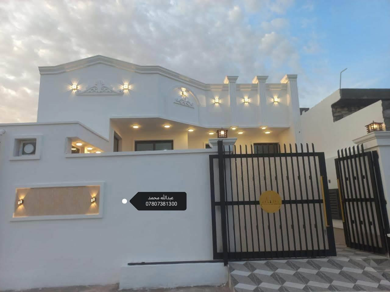السلام عليكم اخوان يوجد كادر لبخ متفرق الان الشغل درجه اولى (كادر لبخ)

( *********** )

سقل ناعم ب 7
لبخ ونثر ب8
لبخ اجراره ب6
تصفير مصاطر ب9
التشميع ب3

لواجهات قطعي
