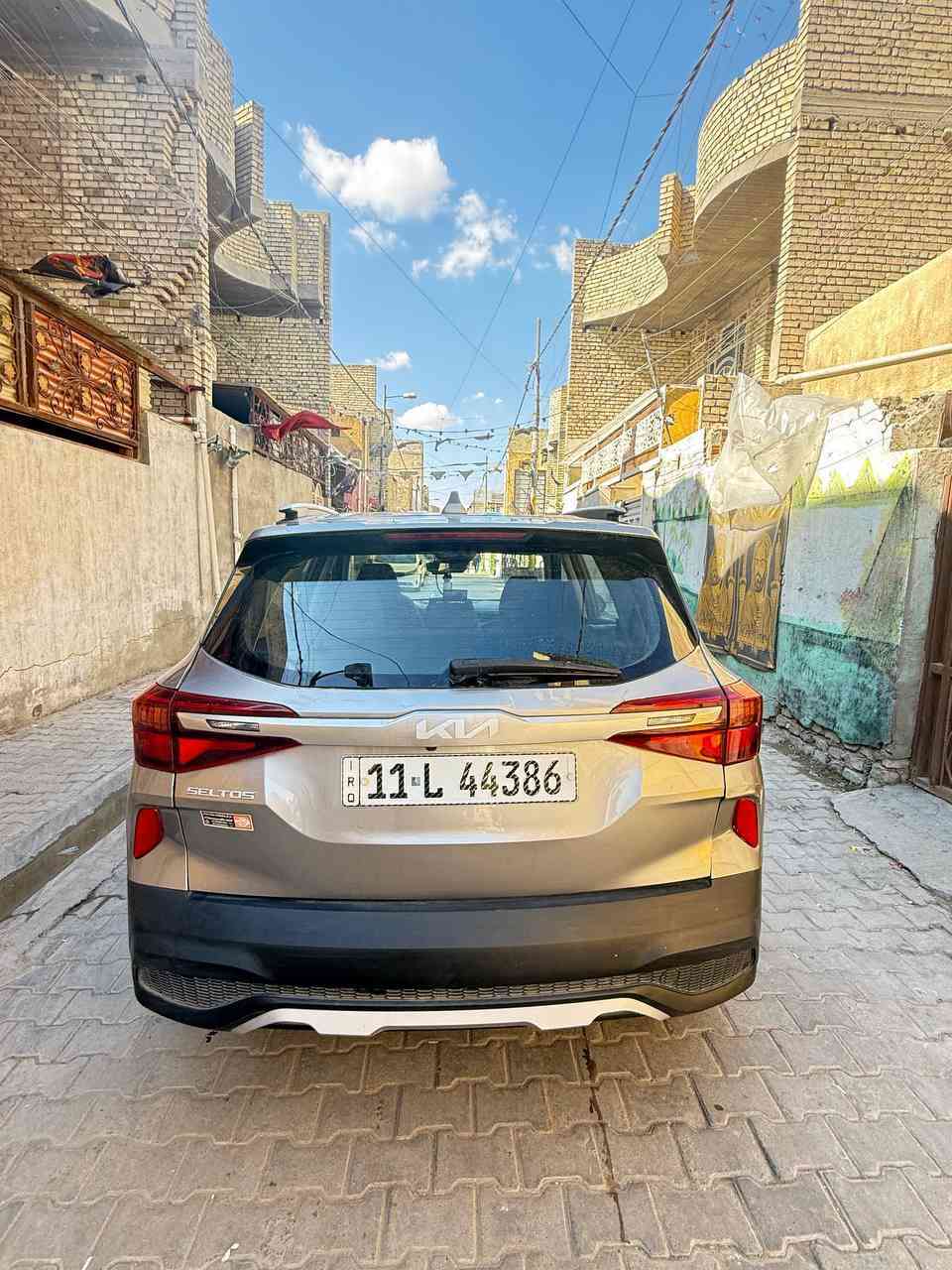 كيا سليتوز موديل 22 نص فول تبريد قطعة وحدة اوامر صوتية تحديد مسار كاميرا خلفية كروز سرعة حساس امامي شاشة منفصلة السعر 135 وبيها مجال حك الطيبين . رقم الشاصي بالصور . محرك 2000 دوش وارد اميريكي . 
للاتصال . ***********
‏‪0770 926 2325‬‏
