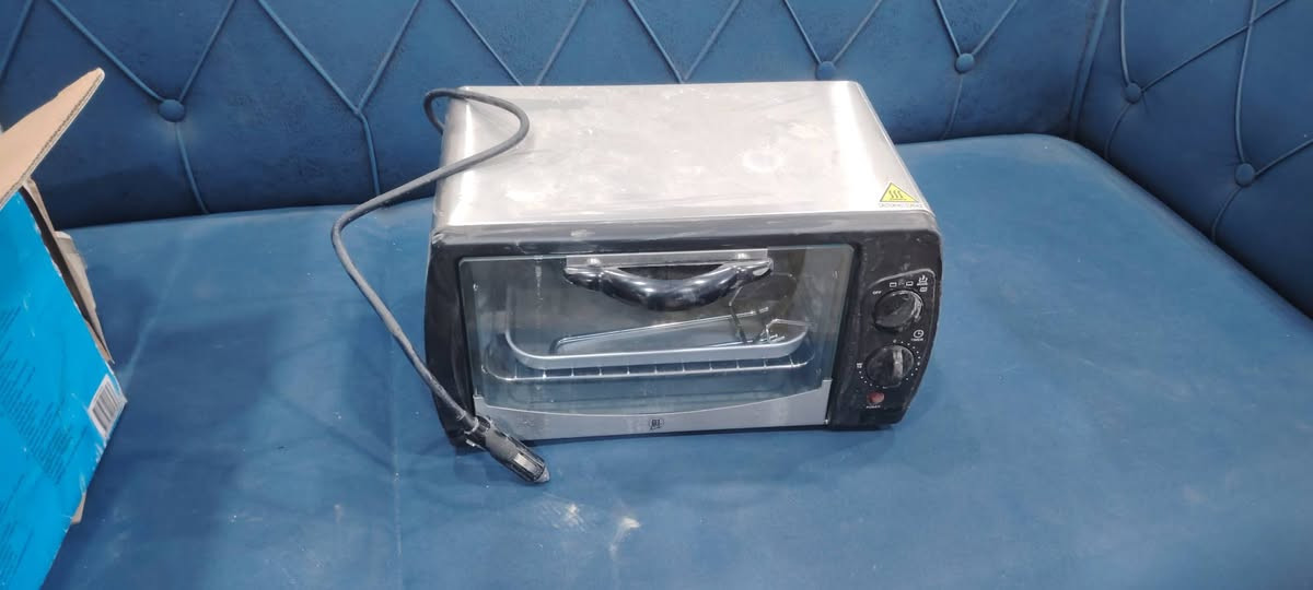 ماكرو ويف جديد استخدام سيارات الحمل يعني يشتغل على الجداحه السعر ٣٠ الف ***********
