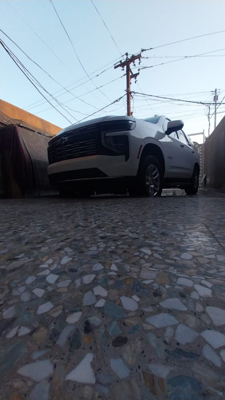 السلام عليكم تاهو 2025 LT
حادثه قطعتين جاملغ بنيد بدون دواخل مصلحه كامله رايده ب55وبيه مجال بسيط بدون رقم السياره مكان السياره الأمين الثانيه ***********
