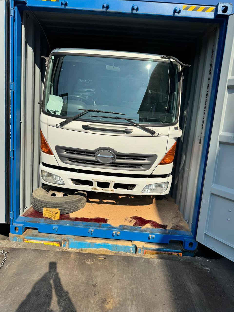 سلام عليكم كرين هينو شيطان دخول جديد موديل 2023 سياره بلاديه كرين كرين يو كان حديث مخالف 3سلايتات رقم السيارة بصره سياره باسمي تحويل ثاني يوم الاتصال عل رقم 
*********** مكان السيارة بغداد
