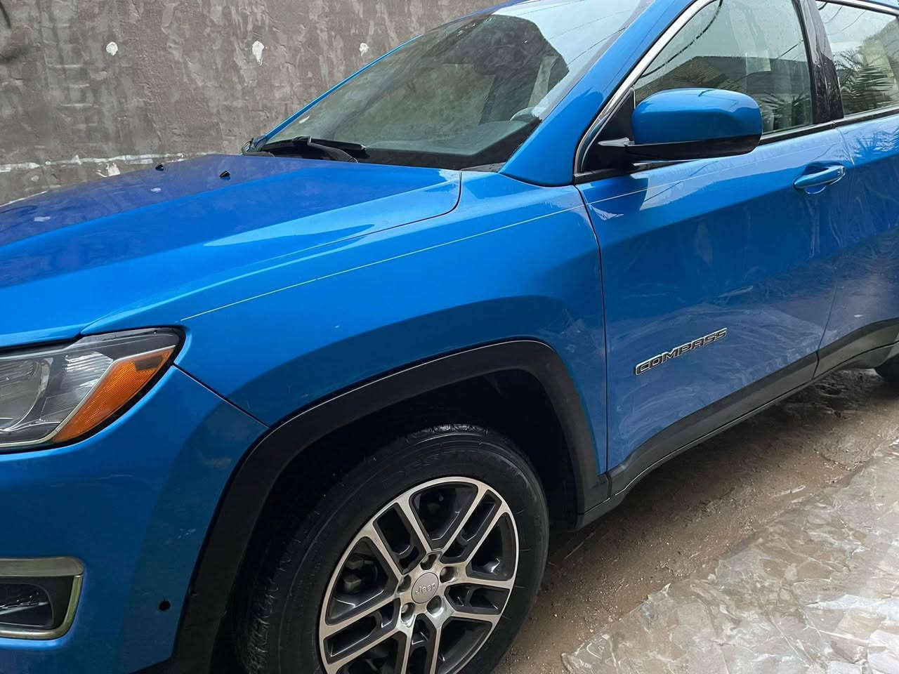 سلام عليكم
للبيع جيب كومباس موديل ٢٠١٩
فول مواصفات كشنات جلد بصمه بنوراما الى اخره
ماشية ٢٨الف ميل
رقم بغداد خصوصي
المكان بغداد 
السعر ١٣٠ ورقه
الرقم ***********
