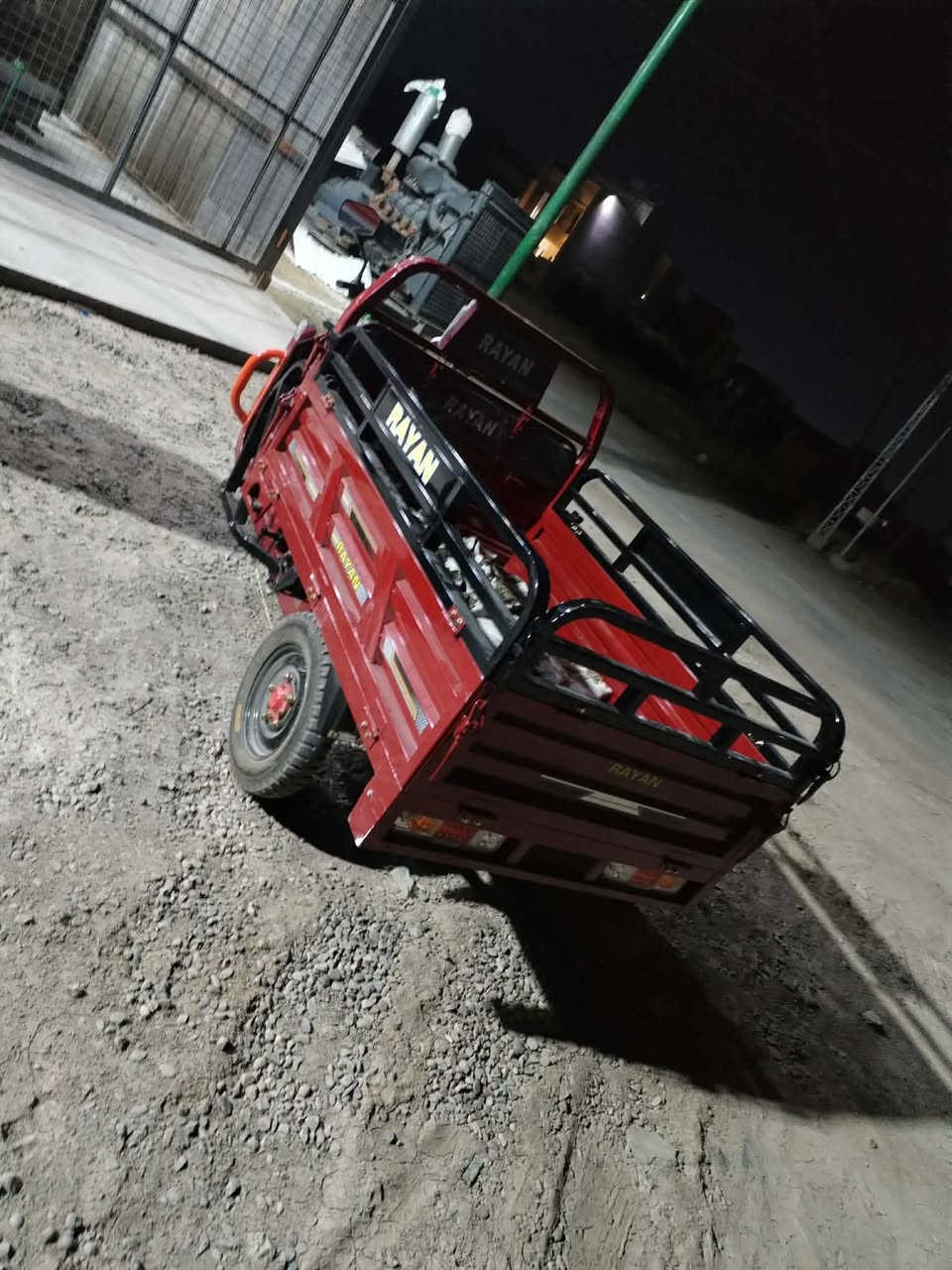 لسلام عليكم ستوته شحن 2026بعدهه زيرو صارله 3ايام من اخذتهه عارضهه للبيع سعرهه مليون و500الف وبيعه محال بسيط مكاني بغداد زعفرانيه استفسار ‭0770 929 1940‬
