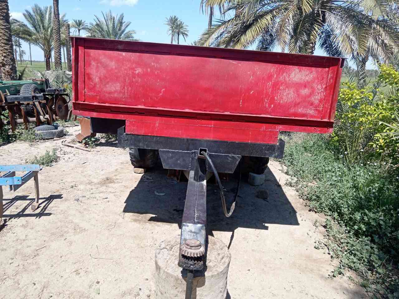 السلام عليكم للبيع عربانه حدادي  نضيفه العنوان نجف مشخاب السعر 1500 وبيه مجال ***********
