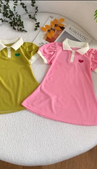 تشيرتات بنات • ٣-٩ سنوات • خامة ثقيلة