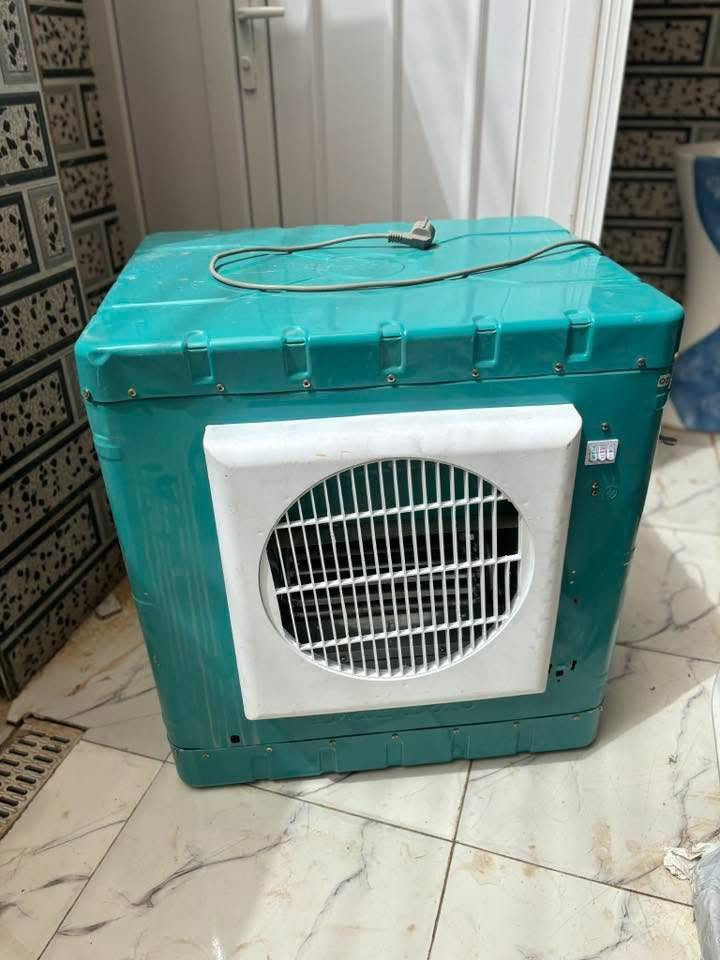 ‭0771 297 8732‬ السلام عليكم مبرده نضيفه مكاني بغداد شتريتها 150 واريد ابيعها 75 اتصل عل رقم
