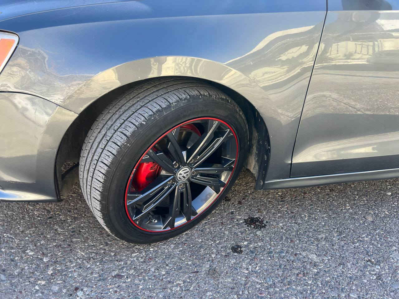 جيتة ١٤و توربو  ٢٠١٦ فول فول قةپات مواسةفات ٣پارجة سبوغ چامرغي. دواوة لاي سايةق لةگةل دوو دةركةي لاي سايةق بةس پةمپ بي مةعجون ٩١٠هةزار غرامةي لةسةرة ١١٥ و معاملة رةقةم تةلةفون 0750 7674044 أربيل, العراق
