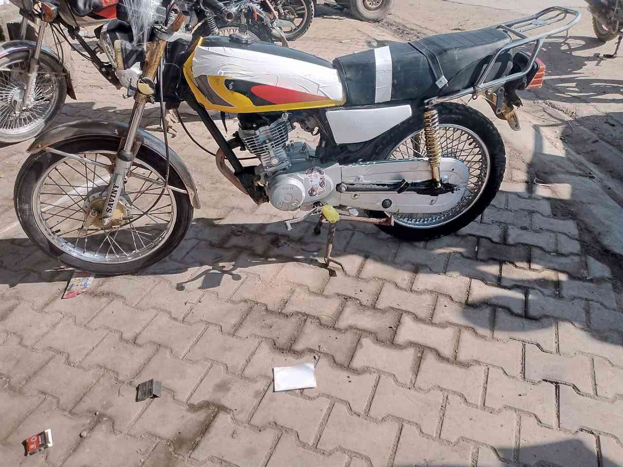 لبيع اربعه كير محرك كير بل شراط السعر 300بي مجال *********** المكان الحويجة
