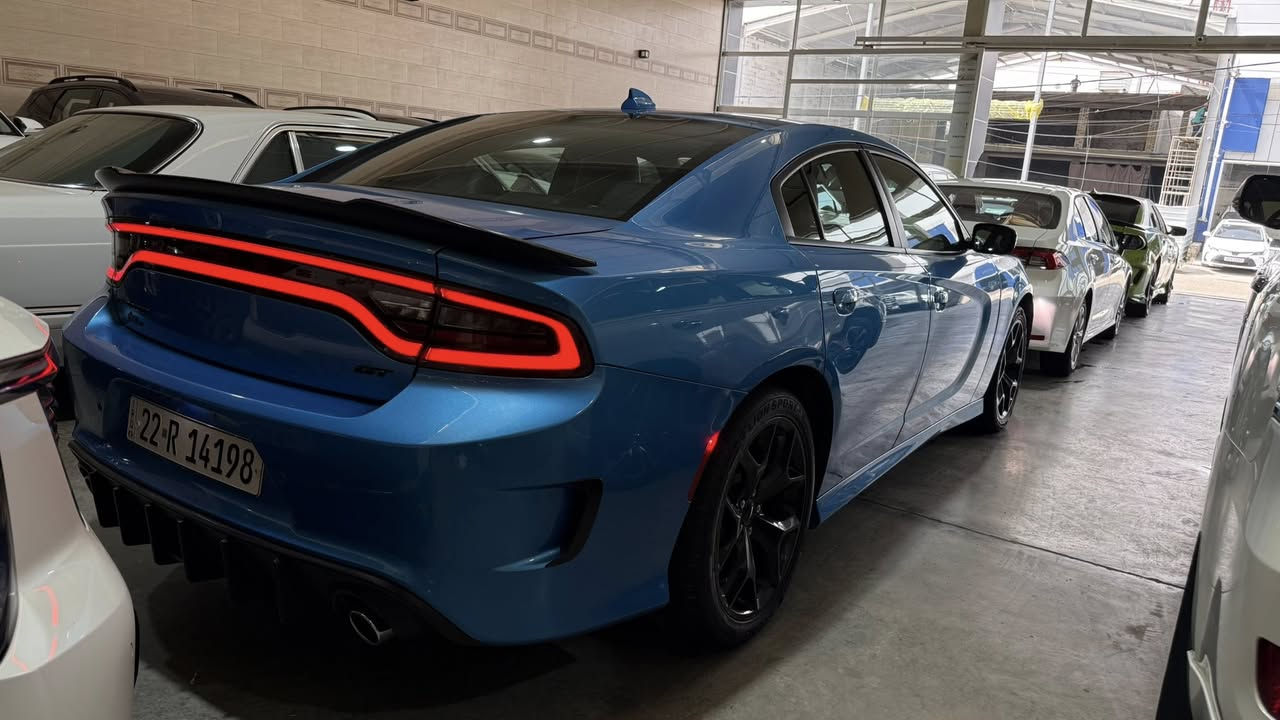 السلام عليكم
جارجر 2023  GT 
رادار امامي 
كشنات ذاكرة 
تدفئة تبريد 
كراسي كهرباء 
شاشة جبيرة 
تحكمات ستيرن 
شفتات سرعة 
محرك 6 سلندر 
ماشية 22 الف 
حادثها جاملغ وبنيد 

السعر 23،800 
وبيها مجال 

مكان السيارة بغداد 

***********
