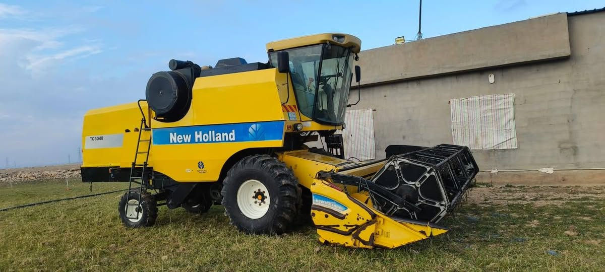 السلام عليكم حاصود للبيع موديل 2013 ابعه بلم حجم 5040 / *********** عنوان مخمور
