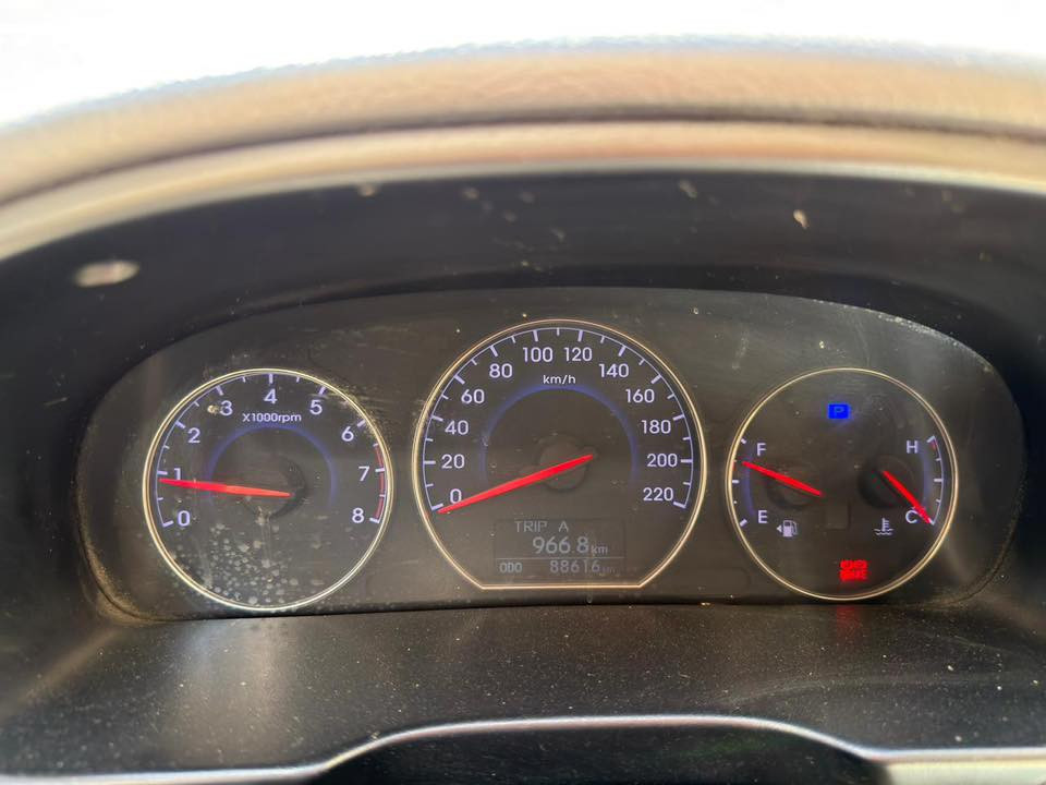 السلام عليكم
سنتافي للبيع خليجيه
ماشيه88616الف حقيقي
فول مواصفات
فتحه
بصمه
ومري شفط
سبعه راكب
3 قطع تبريد
كأمره
محركها 4 سلندر
الكشنات كهربائي
للتواصل واتساب او عالرصيد 
***********
