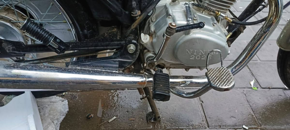 نامه موديل. 26جديدة لك اوراق كامله السعر 575جوة السوك السكن بغداد حي طارق قرب البانزين خانه ***********
