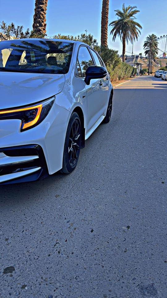 سلام عليكم شباب كورلا هايبرد ام العلامه السوده موديل 25 فول مواصفات شكل S بلاك الامريكي السياره رقم بغداد باسمي هزه جديده ماشيه 14الف 
بيها دكتً بارد بل جاملغ مال السائق على كد شبر فقط
والباقي مكفول شباب السياره بعدها أبلازگات الشركة 
مواصفات
بصمه
فتحه
رادارات امامي و خلفي
حساسات خلفيه
تحديد مسار
شاشه دجتل
تبريد قطعتين
سايد بريك بصمه
اوتو هولد
درايڤ مود(نورمال - ايكو - اسبورت)
مانع انزلاق
لايتات LED
السعر 162وبيها مجال بسيط جداً 
الاتصال على الرقم ***********
العنوان بغداد حي الجهاد
