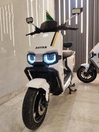 درجة شحن وحش الكون لون ابيض مميز جديد زيرو استعمل 20 يوم  6بطارية مسطر...