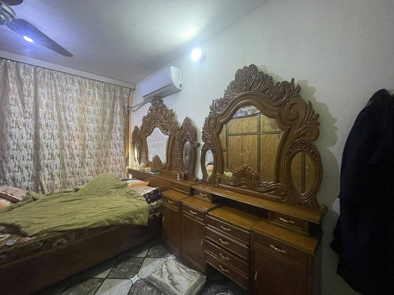 السلام عليكم 🤍
عندي غرفة نوم صاج أصلي ✨
نظيفة جداً 
شكلها راقي ومناسبة لأي بيت
سعر ١٤٠٠


**إذا كنت صاحب هذا الإعلان وتريد حذفه لأي سبب، رجاءا أرسل رسالة إلى الدعم الفني**