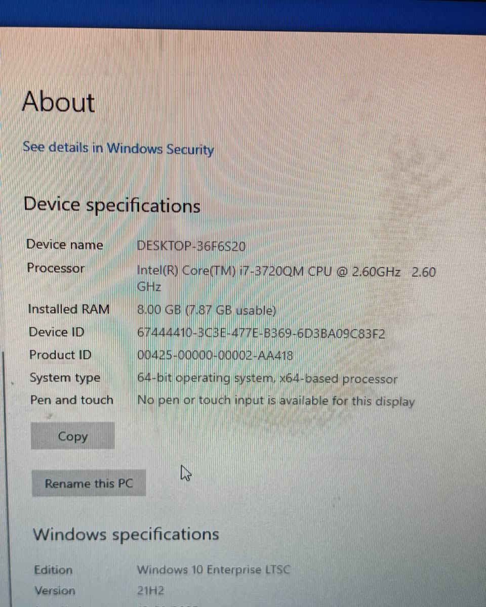 السلام عليكم ورحمة الله وبركاته 
حاسبة hp elitebook للبيع حجم 17 بوصة 
مواصفاتها مثل ما موجودة بالصورة 
الحاسبة جدا نظيفة
 السعر 280 الف 
للاستفسار 
0776 243 2114
