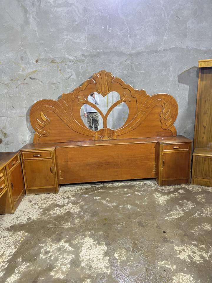 سلام عليكم غرفه مستخدمه نظيفه السعر ٥٥٠ العنوان الحله ***********
