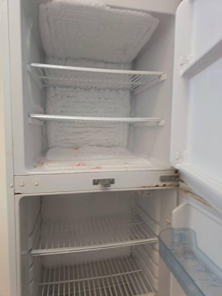 للبيع سعر 330 استفسار خابرني ***********
