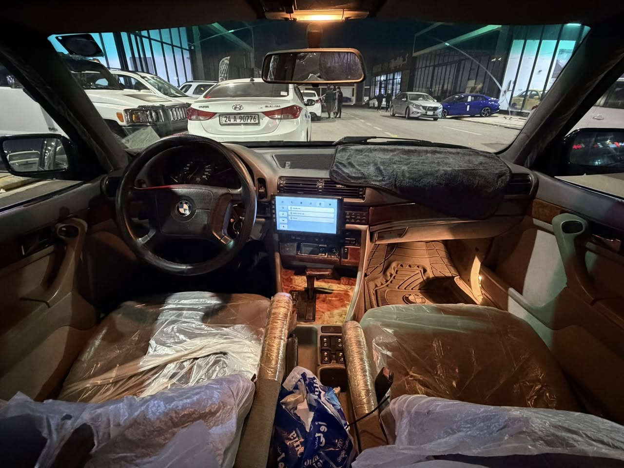 لسلام عليكم للبيع BMW 740
رقم نينوى جديد هزه جديده
صبغ عام جماليه 
جامات كهرب مري كهرب
داخل مخمل
تبريد تدفئه 
كير مكينه شرط
تخم تاير + ويل كب + باتري جديد
السياره مصروف عليها هواي 
حساسات امامي خلفي 
شاشه + كاميرا + مضخم صوت 
برده خلفيه بلادي
للاستفسار ***********
***********
