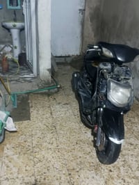 سكنس البيع وماكس قجمه وحده شقله وثانيه كلطعه والف 500  ثنين مكان بقداد...