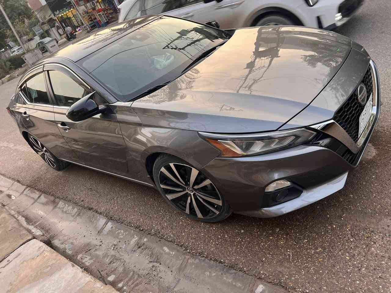 ***********
نيسان التيما 2022  وارد امريكي ضرر #@@@## واضح بل منشور تبديل   بنيد  وجاملغ  بدون دواخل لغد شاصي بدنه براكيت راديترات كله بلادي وضع شركه.فقط هذا الحادث باقي السياره مكفوله من الصبغ والتبديل والبارد نصبه احله من الصور .
محرك كير (دهن جديد مبدل )صدر تبريد كهربائيات كله بلادي اي عطل ماكو واي نقص ماكو بل سياره 
(( ابيع على الفحص وين تحب افحص 👍))
مرقمه بغداد تحويل موجود وبنفس ليوم .
محرك 2500
بصمه تشغيل وابواب وجنطه
تشغيل عن بعد ⚡️
رادار امامي (تحديد مسار .توقف داتي )
رادار خلفي ( تنبيه عند الرجوع ‼️)
رادارات جانبيه ( تحديد النقاط العمياء ⚠️)
شاشه كبيره 
كامره خلفيه 
حساسات خلفي
فول تحكمات ستيرن
كروز مثبت سرعه
لايت زينون عدسه بلادي
لايت Led نهاري
منافذ usp/ tip-c
4 دسكات/ Abs
السياره جاهزه وجديده جداً مابيه اي نقص 
سعر  160 بيه مجال اتصل ***********
