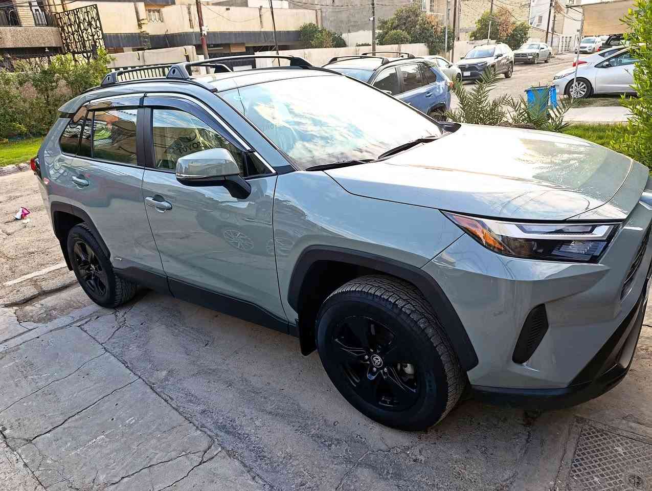 للبيع 
راف فور سمنتي 
موديل 22 
هايبرد 
xle
فتحه 
بصمه 
رادار امامي وجانبي 
داخل بيجي 
كشنات تدڤئه
ماشيه ٣٠
تخم تاير اصلي جديد 
السياره كلش نظيفه 
حادثه جانبي
جاملغ وبابتين مكفوله من الشاصي او لغد 
صور الحادث بل منشور
مكاني 
بغداد العامريه 
السعر 228
الاتصال 
***********
