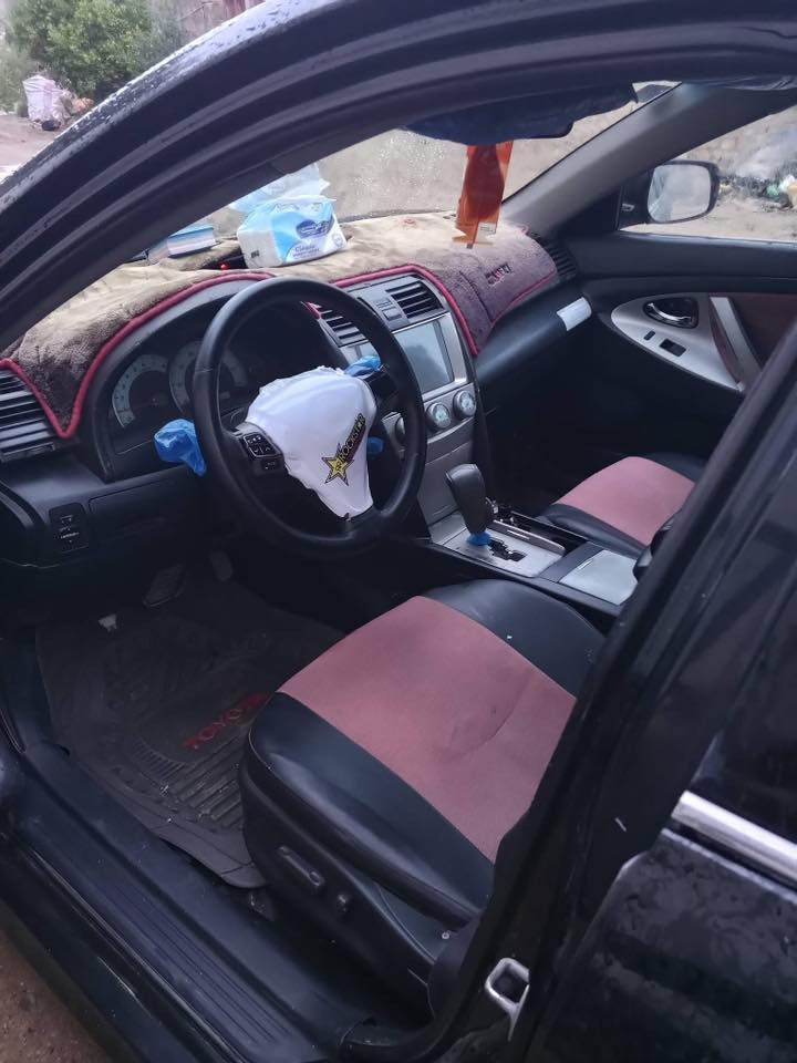 السلام عليكم 
كامري2007 امريكي فول مواصفات صبغ حزام جماليه ضرر جاملغ اليمنه محرك وكير جدد سياره جاهزه تحويل مباشر السعر ٨٠ وبيها مجال ***********
