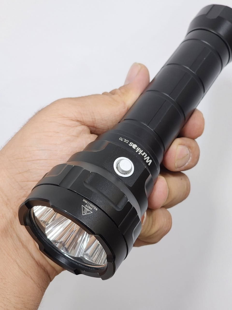 قوة 13000 لومن      ومدى 505 متر
سعرة 85 الف


**إذا كنت صاحب هذا الإعلان وتريد حذفه لأي سبب، رجاءا أرسل رسالة إلى الدعم الفني**