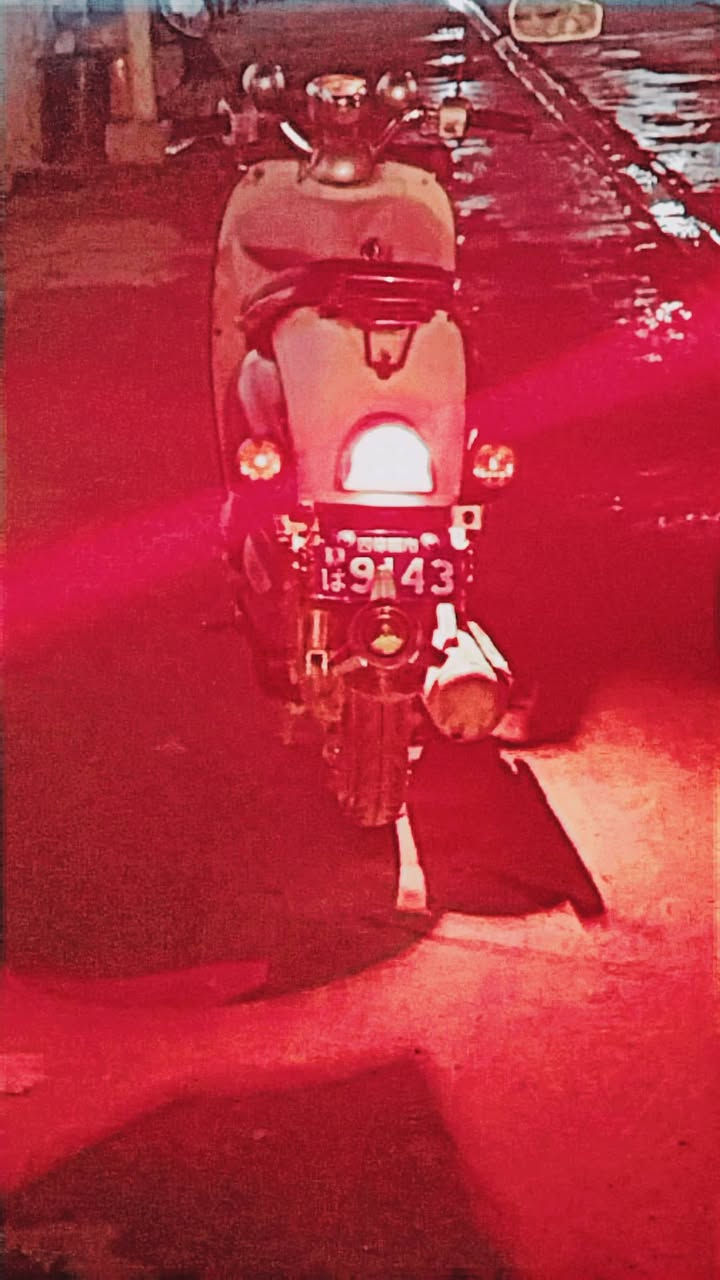 سلام عليكم البيع او مراوس ياماها فينو محرك ناعم شغال  نضيف اشاير هورن كله  العنوان ديالئ المقداديه لاتصال عل الرقم ***********
