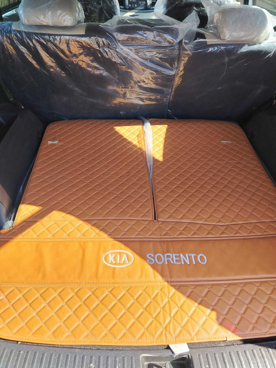 سلام عليكم سورنتو ٢٠٢٠ فول واحد على واحد مكفوله كفاله عامه ماشيه  ٩٠٠٠   *********** او ***********
