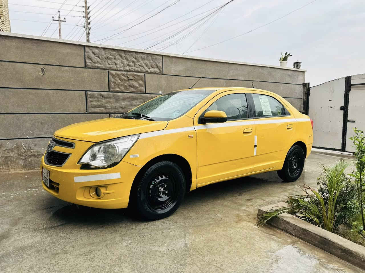 السلام عليكم
وينة اليدور رخيص وجديد
شوفرليت كوبلت 2016 
رقم بغداد نكليزي 
تحويل ثاني يوم 
مصفرة كلشي 
كير ومكينة كفالة عامة 
صدر ميكانيك جديد
تخم تاير 
السعر 68وبيها مجال  
سيارة خير من الله بل عافية عل ياخذها 
مكاني بغداد البلديات

‭0772 281 6394‬
