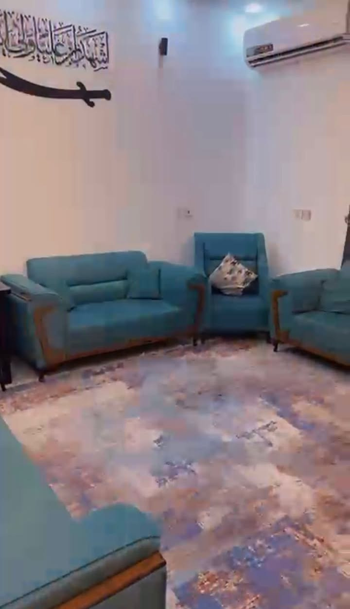 #دار_للــبيــع  #نقد

/ السعر / (83 مليون) 
مكلف بالنشر 
📍 الموقع حي الامين الاولى شارع الاول خلف سيراميك العيساوي 

📜

#بناء سنه 2025

🔹 المساحة: 120 متر

🔹 الواجهة: 7 متر

🔹 البناء: طابوق وكونكريت مسلح

🏠 المواصفات:

 • غرفتين نوم

 • صالة + استقبال

 • مطبخ
    طابق ثاني غرفه
 • صحيات داخلية وخارجية


**إذا كنت صاحب هذا الإعلان وتريد حذفه لأي سبب، رجاءا أرسل رسالة إلى الدعم الفني**