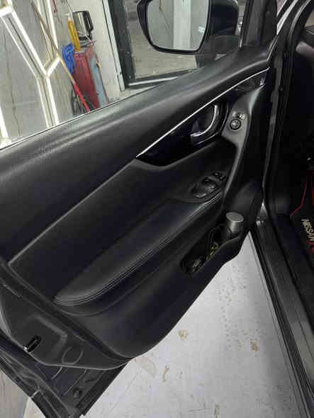 نيسان روج سبورت 
موديل ٢٠١٧ 

فورل ويل 

فول موصفات 1/1

ماشيه 57 الف 
باتري جديد تايرات جديده 

سياره كلين تايتل بدون قطره ضبغ 

بيها بارد كلش قليل بل باب الوره 

السعر ١٥٥ او بيها مجال

مكان السياره بغداد المنصور 

الهاتف ***********
