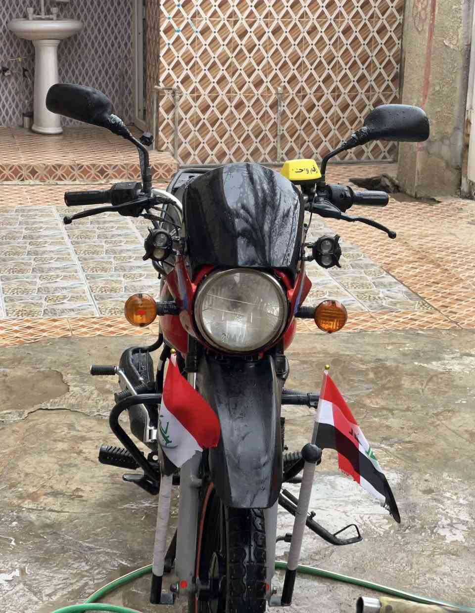 سلام عليكم دراجة بوكس جبلي نظيفة كهربائيّ كلشي شغال المحرك ثل ثلاث وعشر اوراق ترقيم ما نقصها شي السعر مليون 500 بيها مجال التصال ***********
