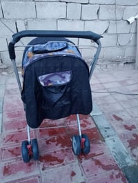 عربانة أطفال • تايرات أمامية • نضيفه